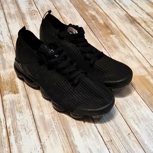Nike blackout vapormax